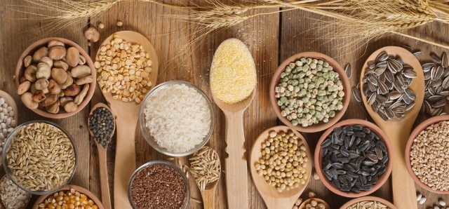 Descubre en 'El Rincón de la Luz' los alimentos que suben el ánimo y promueven el bienestar emocional a través de la nutrición.